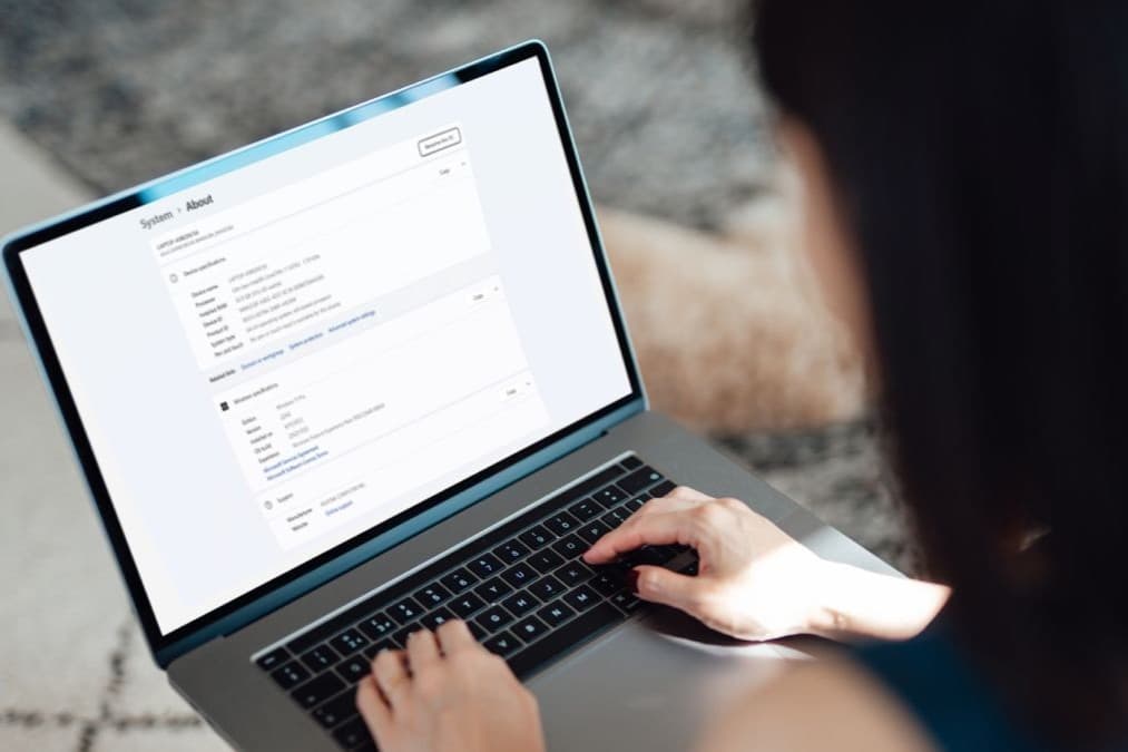  Hướng dẫn kiểm tra laptop cũ khi mua A-Z: Checklist toàn diện từ chuyên gia Laptoptot