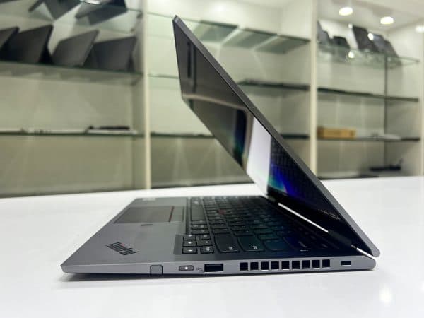 Lenovo Thinkpad X1 Yoga Gen 4 i7 - Ultrabook, Xoay gập 360 (2019)