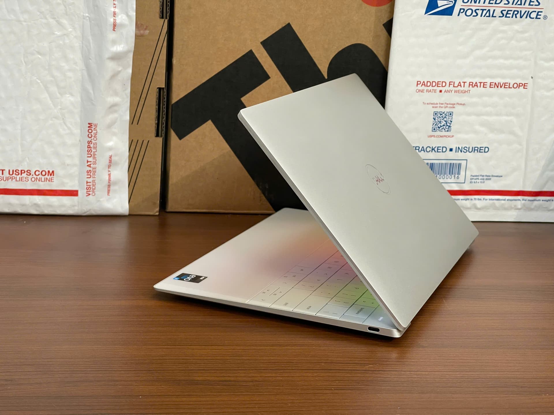 Laptop Dell XPS 13 Plus 9320 Core i7 1360P RAM 16GB SSD 512GB 13inch Oled 3.5K Cảm Ứng