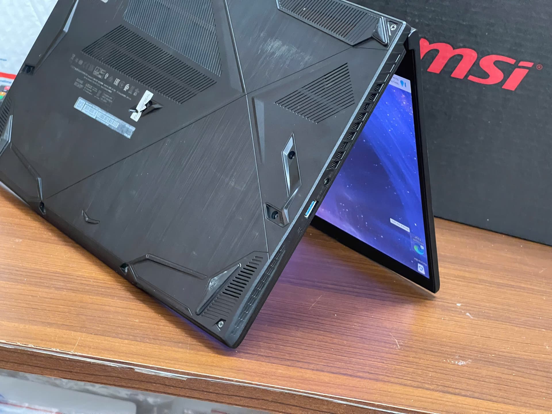 MSI Gaming GF63 THIN 11SC I5 11400H/ RAM 8GB SSD 512G/ GTX 1650