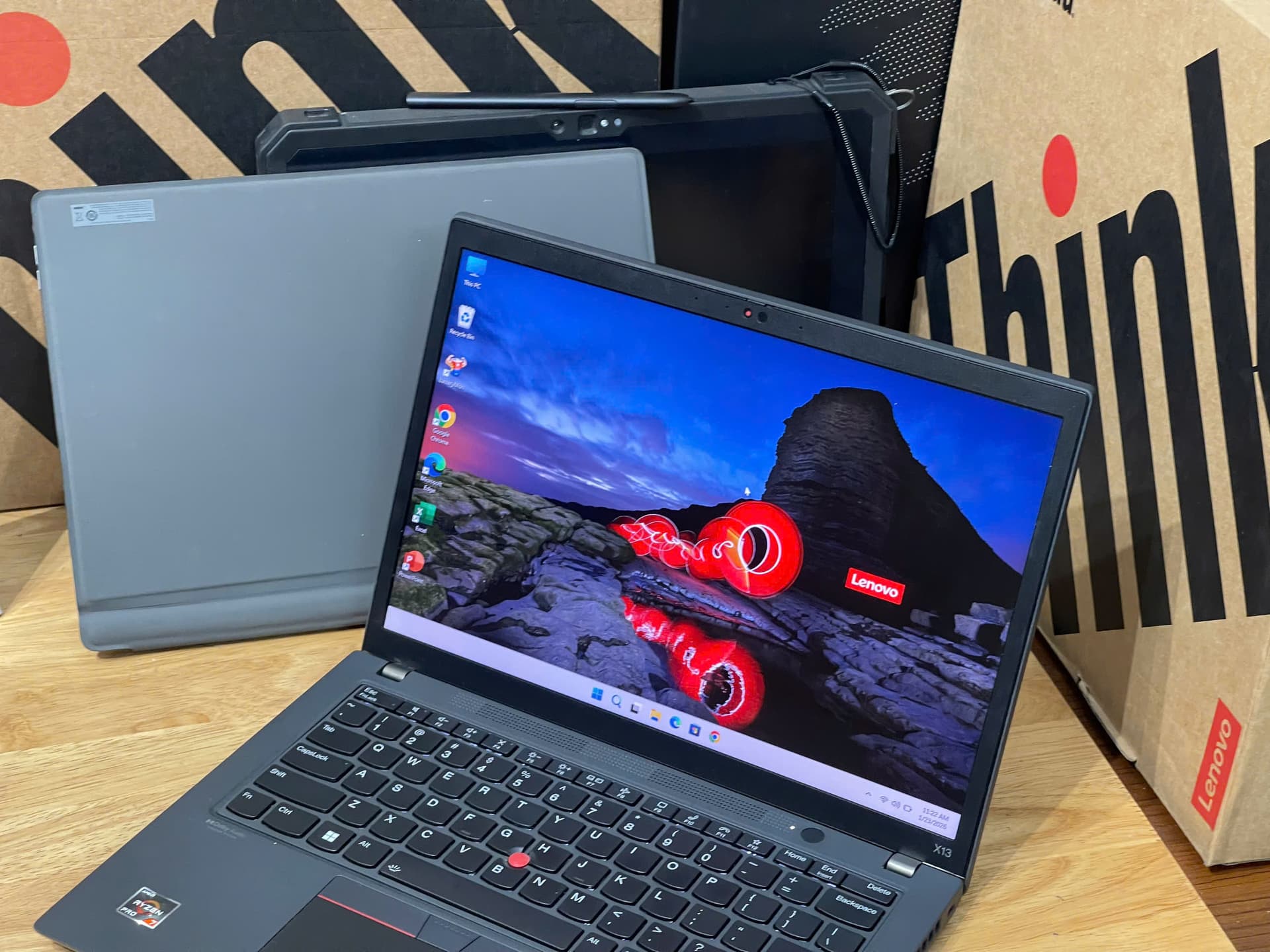 LAptop LENOVO THINKPAD X13 GEN 3 RYZEN 7 PRO 6850U 