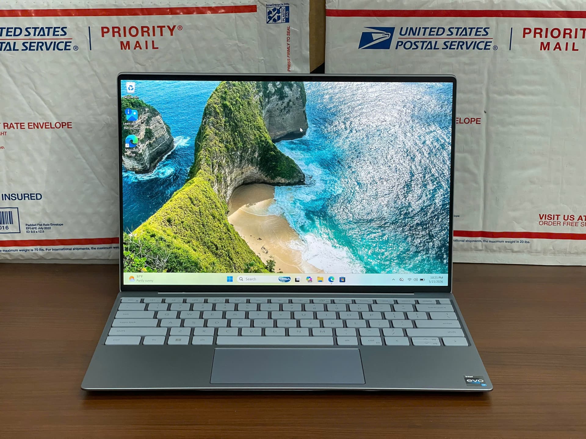 Laptop DELL XPS 13 9315 (2022) - CORE I7 1250U / 16GB / 512GB SSD / ONBOARD GRAPHICS