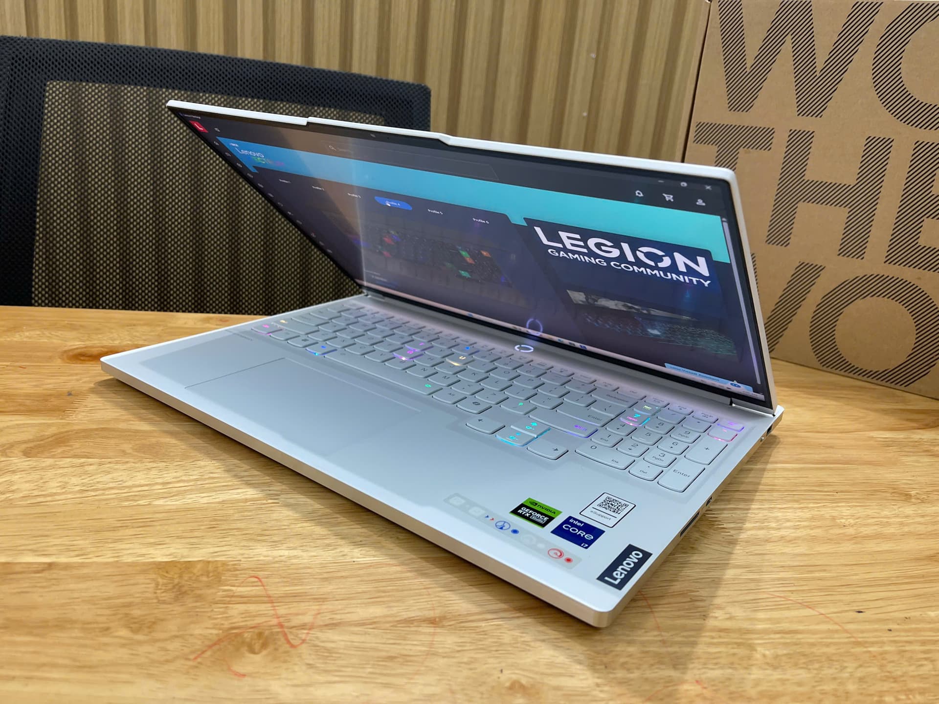 LENOVO LEGION 7 2024 I7 14700HX