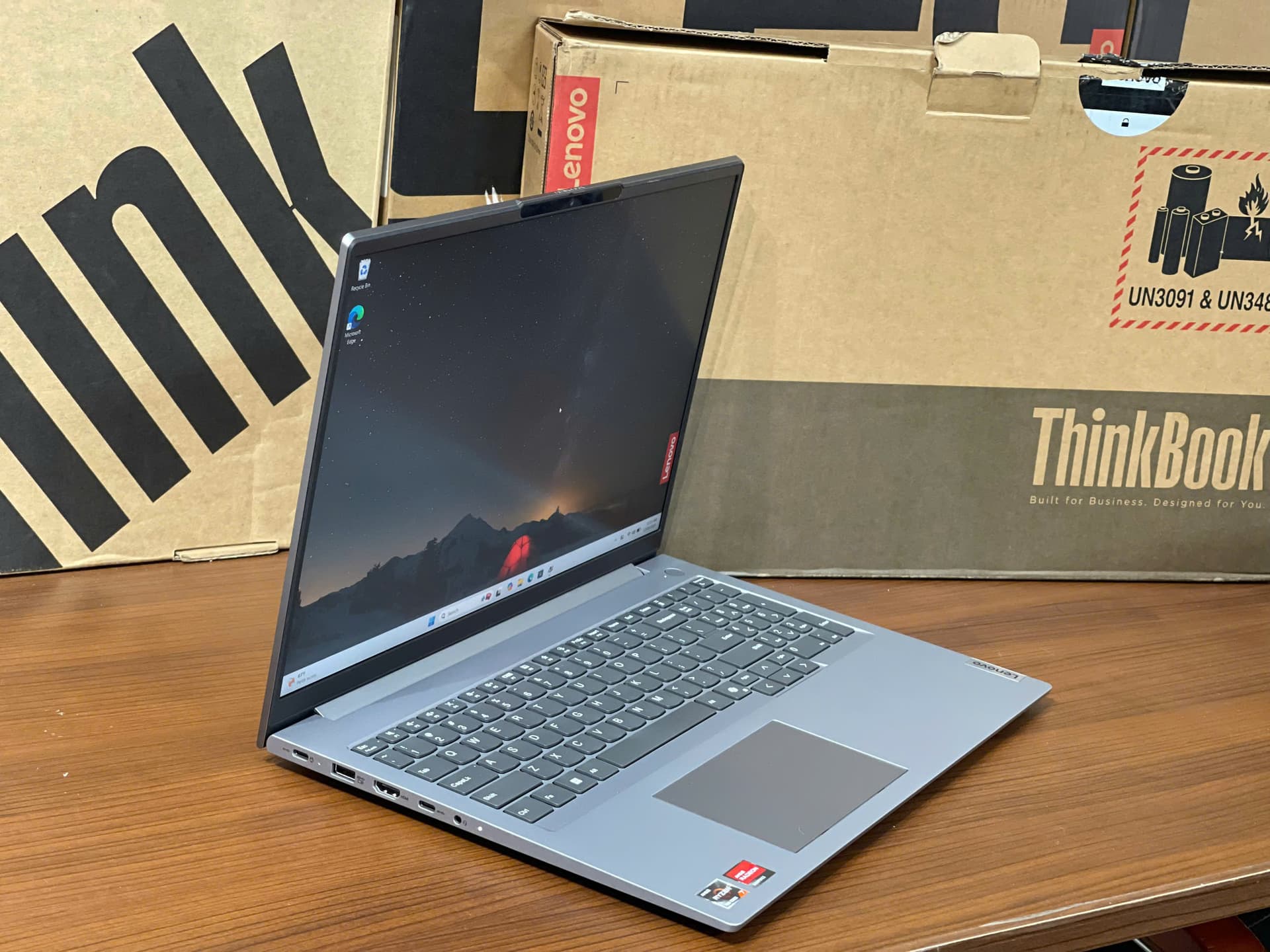 Lenovo Thinkbook 16 G7 AMD 