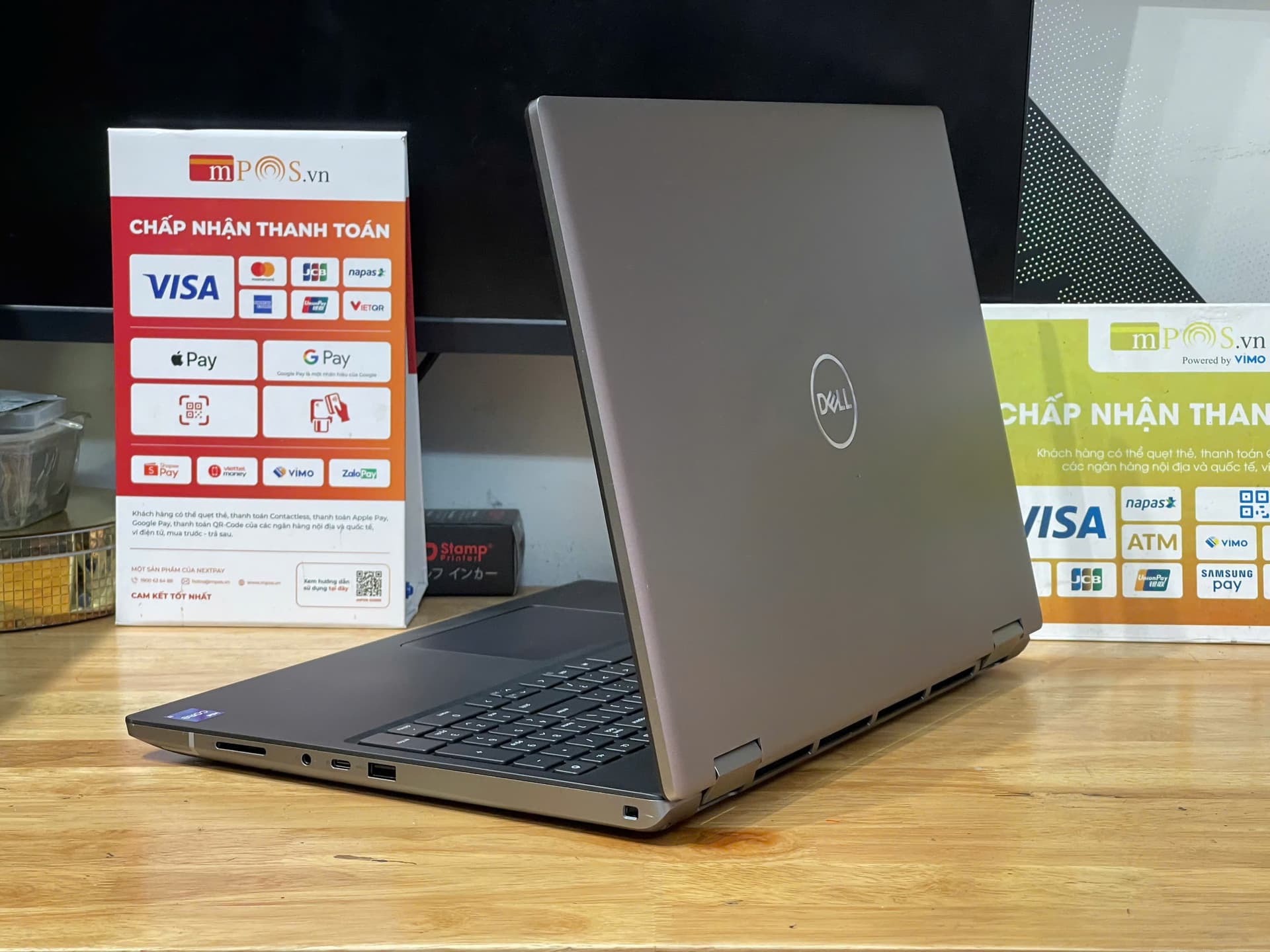 DELL PRECISION 7680/ CORE i5 13600HX VGA INTEL UHD GRAPHICS