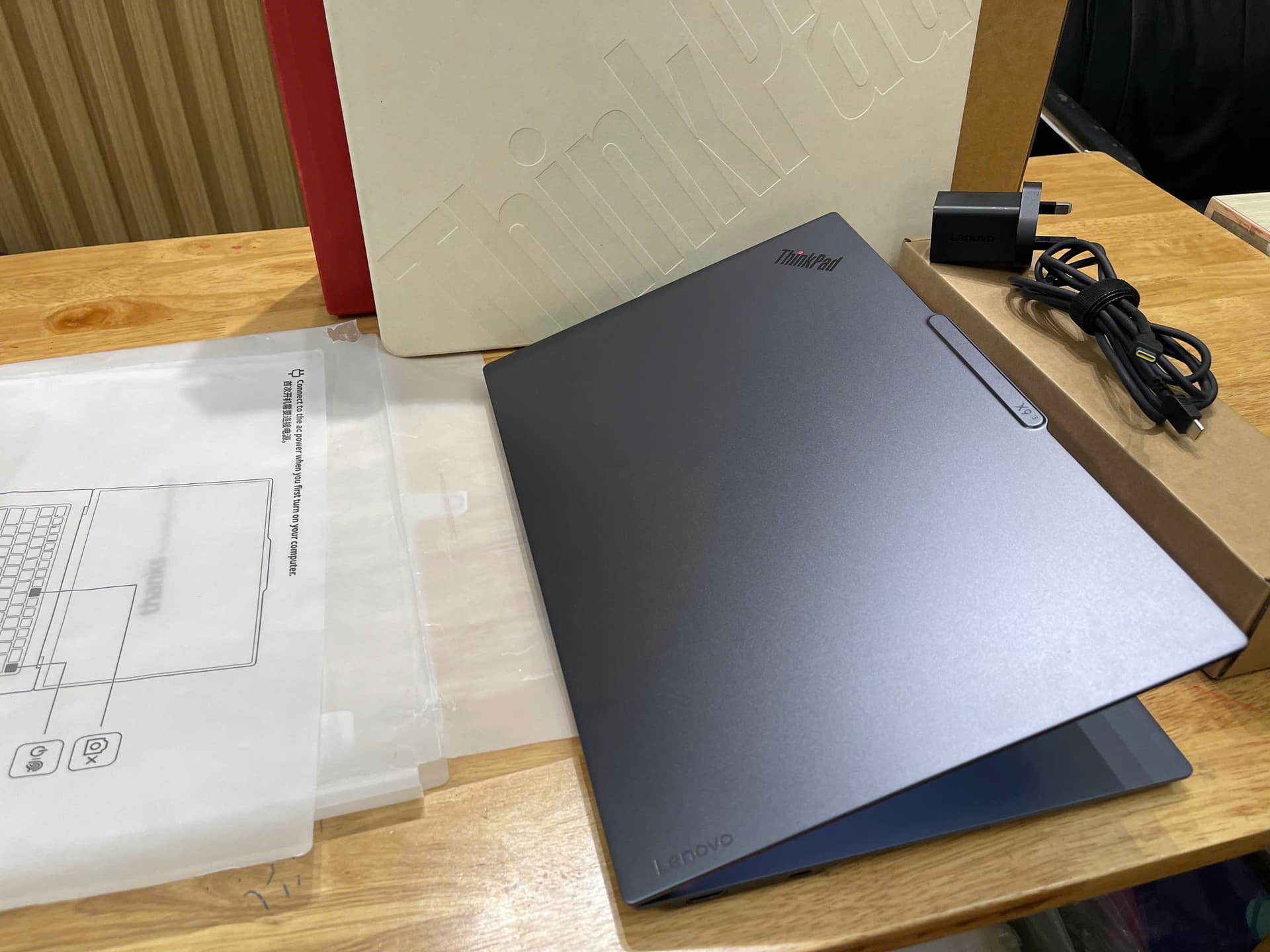 ThinkPad X9 - 15 - 2025 Aura Edition Ultra7-258V/ 32GB/ 1TB/ 2.8K OLED Touch 120Hz