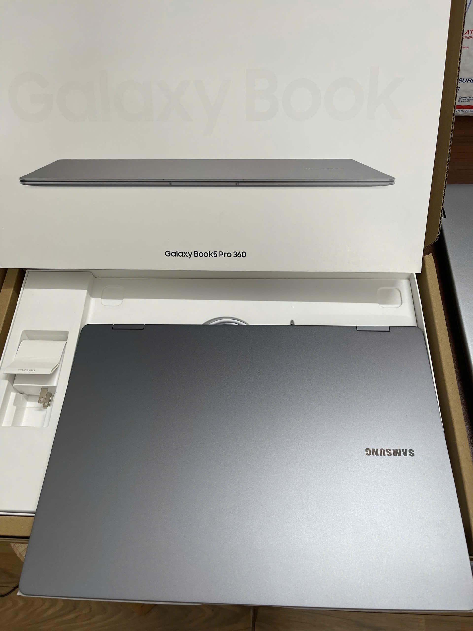 SAMSUNG GALAXY BOOK 5 PRO 360 NP960QHA/ ULTRA 7 256V/16 INCH X360 PEN 2K8 AMOLED 120HZ/OPENBOX