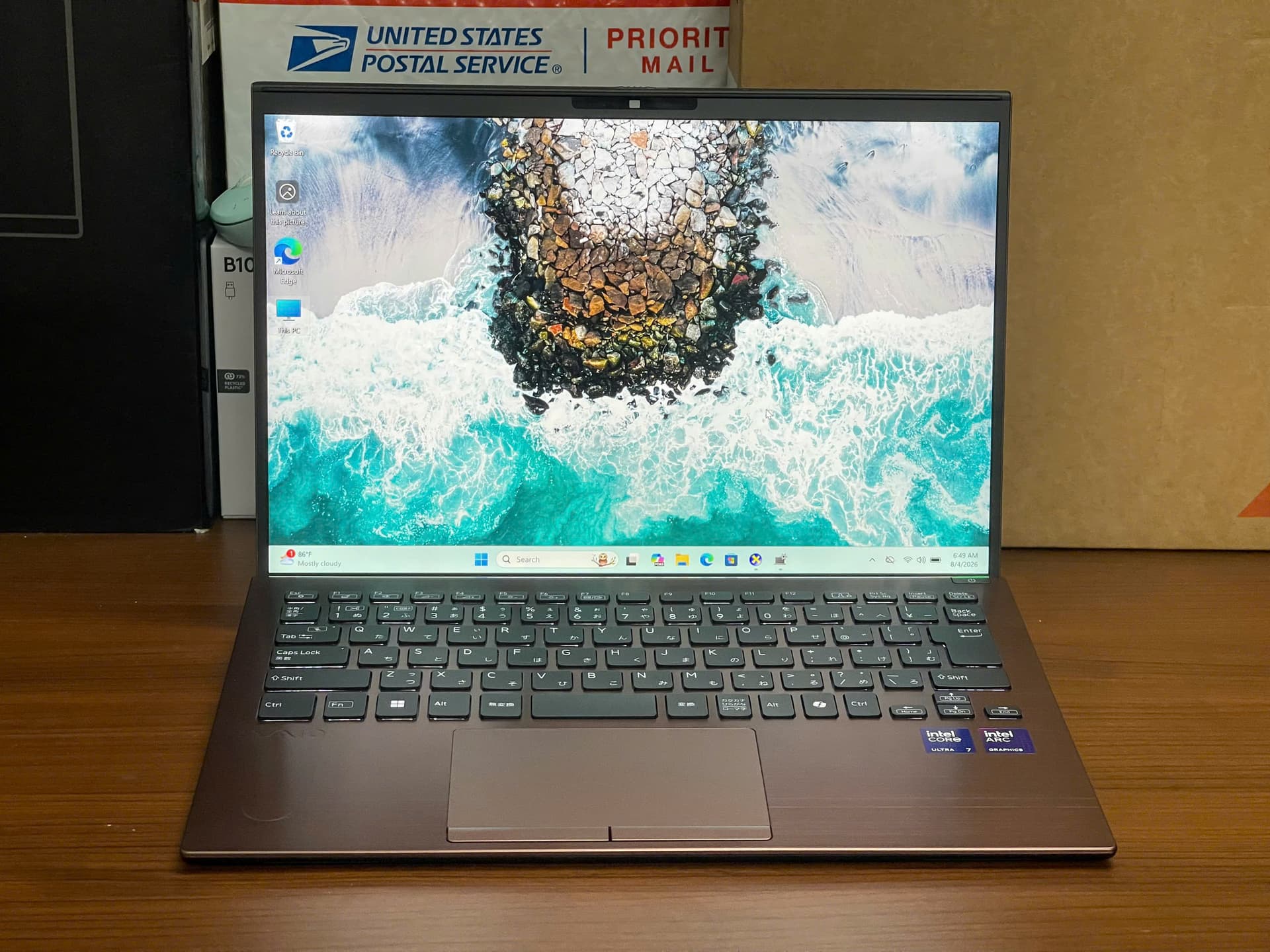 AIO Pro PK-R Ultra 7 155H - 32GB - 512GB - 14.0" 16:10 WUXGA 1920 x 1200 [Urban Bronze] / LTE 4G