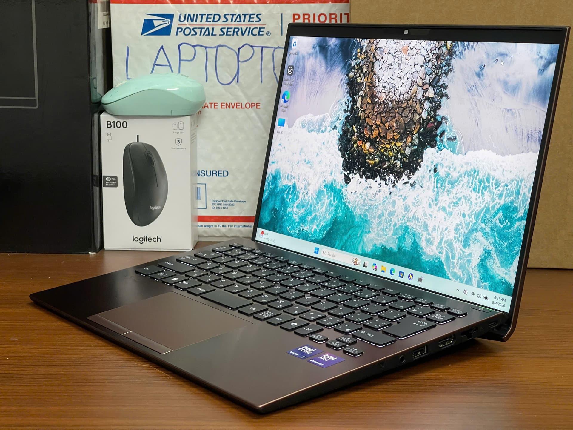 AIO Pro PK-R Ultra 7 155H - 32GB - 512GB - 14.0" 16:10 WUXGA 1920 x 1200 [Urban Bronze] / LTE 4G