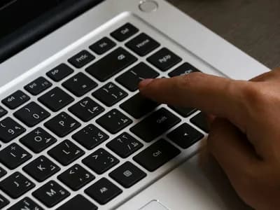 Cách kiểm tra bàn phím laptop tại nhà: Phát hiện mọi lỗi, Online & Phần mềm