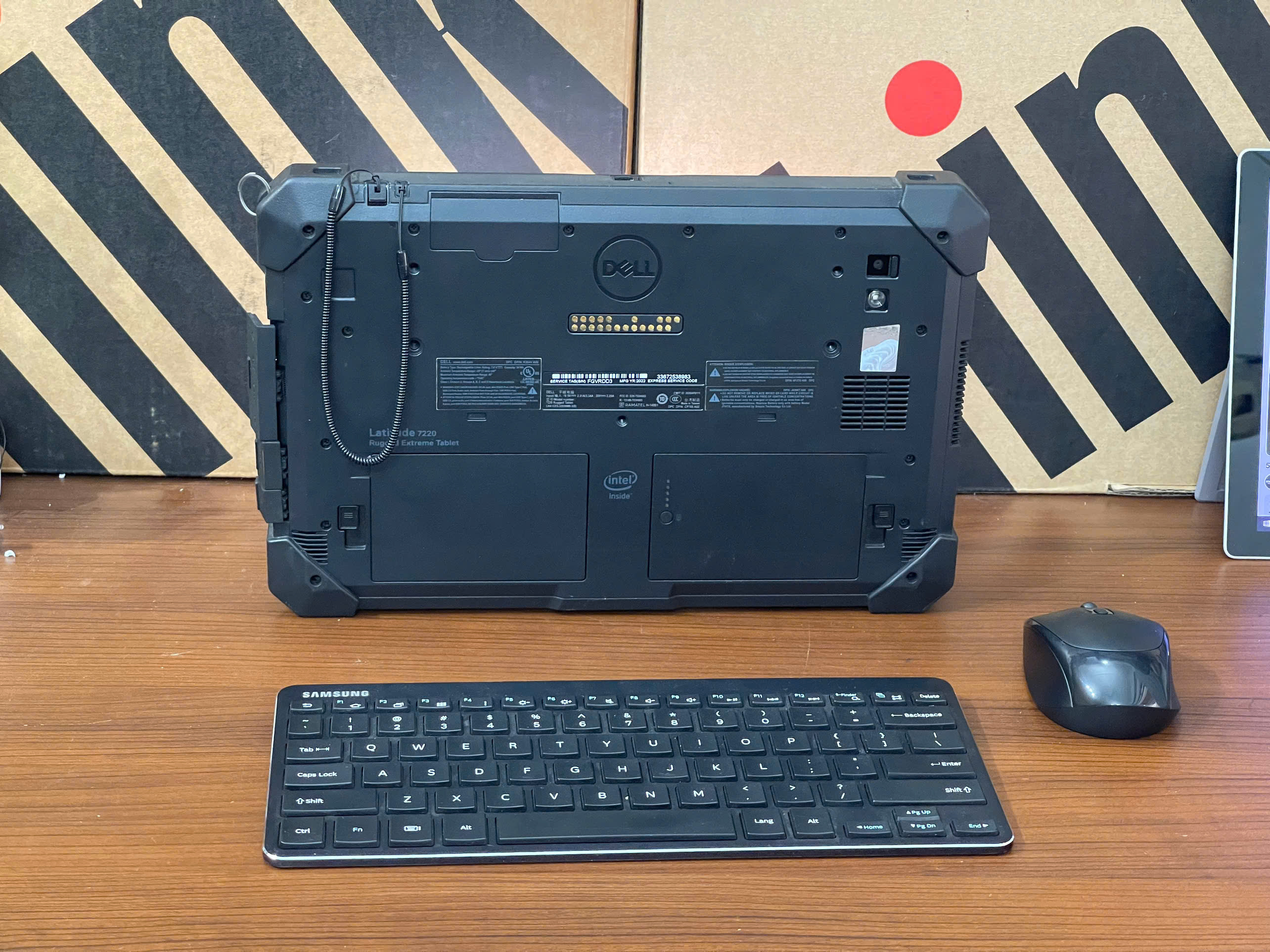 Dell  Tablet 7220, Core i3-8145U/ 8GB/256GB/ Intel UHD Graphics 620/ 11.6” FHD Touch 1000nits