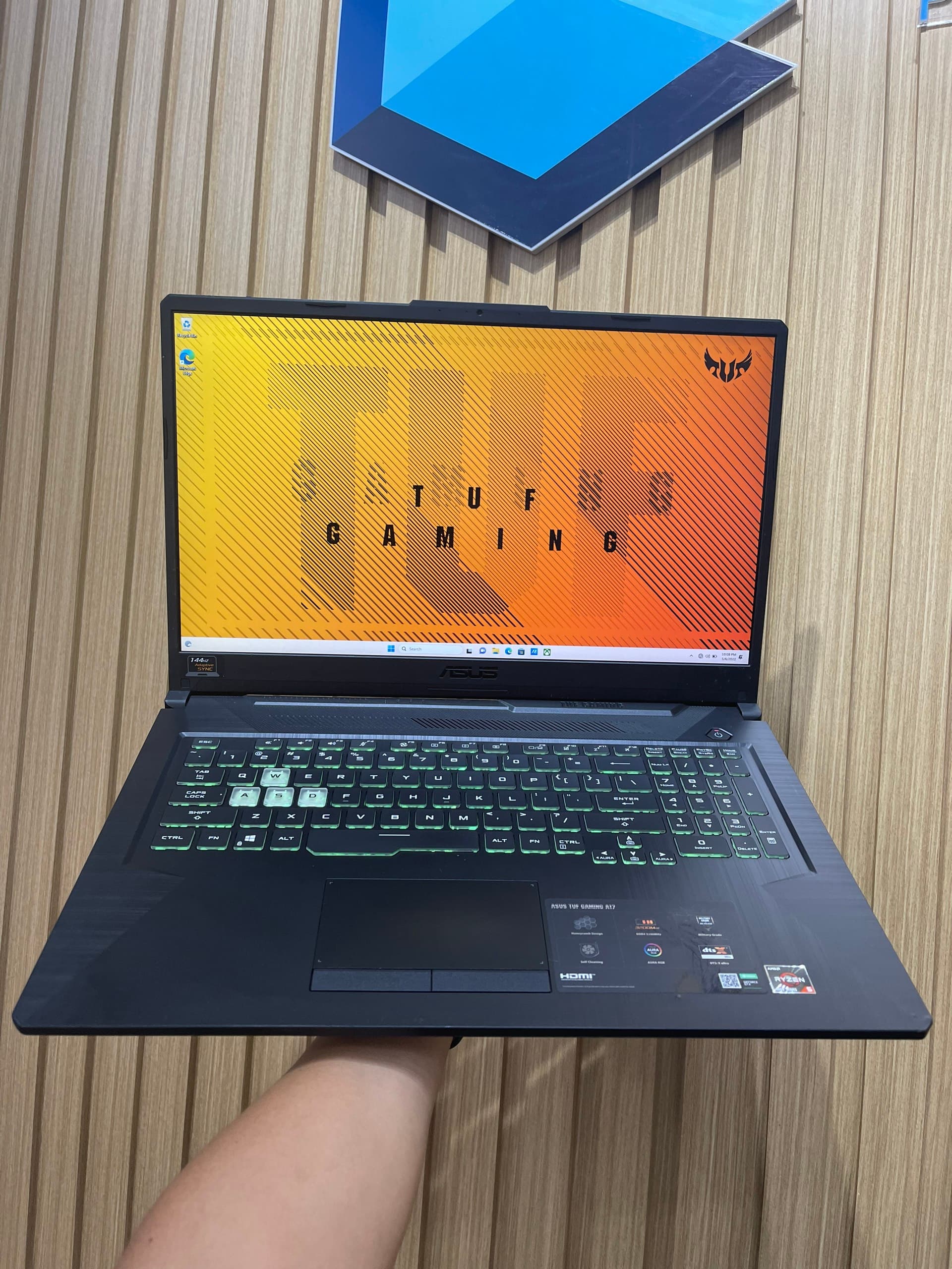 Asus Tuf A17 R5 4600H GTX1650, 17.3” FHD 144Hz Asus Tuf A17 R5 4600H GTX1650, 17.3” FHD 144Hz