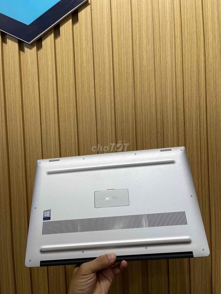 Dell Xps 15 i9 8950HK 32G 1TB 1050Ti UHD 4K Touch Dell Xps 15 i9 8950HK 32G 1TB 1050Ti UHD 4K Touch