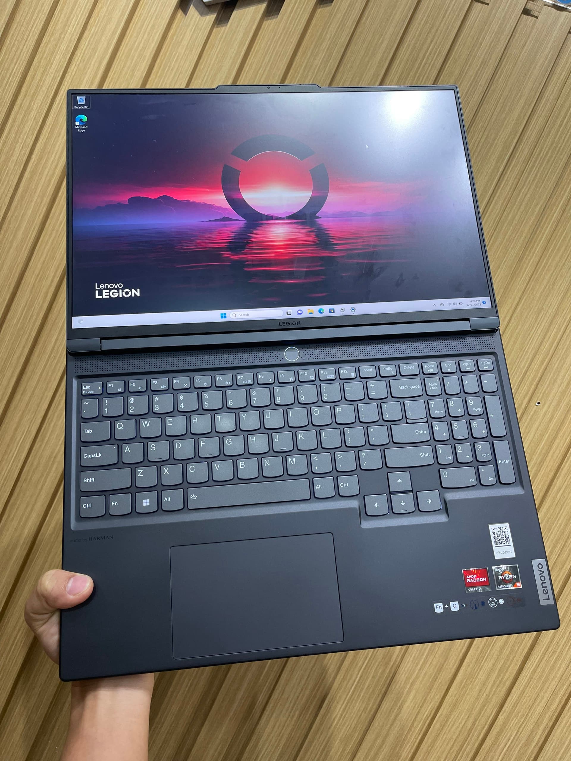 Legion S7-2023 Ryzen 9 6900HX 16”2,5K 165Hz VGA8GB Legion S7-2023 Ryzen 9 6900HX 16”2,5K 165Hz VGA8GB