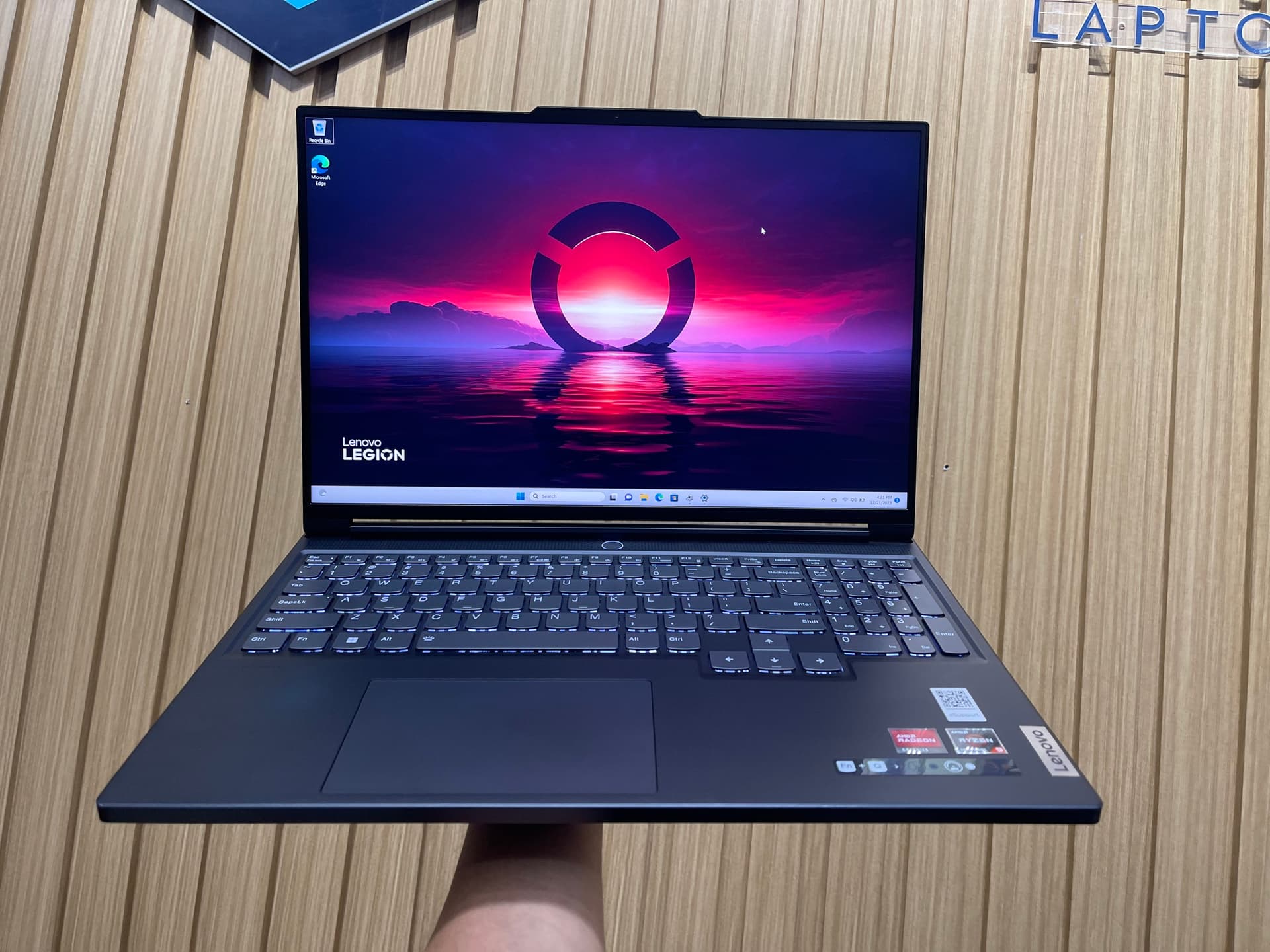 Legion S7-2023 Ryzen 9 6900HX 16”2,5K 165Hz VGA8GB Legion S7-2023 Ryzen 9 6900HX 16”2,5K 165Hz VGA8GB