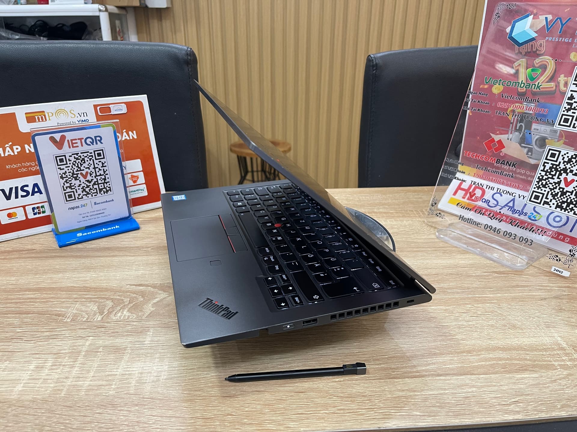 Lenovo ThinkPad X1 Yoga Gen 4 2 in 1 Kèm Pen (2019) Lenovo ThinkPad X1 Yoga Gen 4 2 in 1 Kèm Pen (2019)