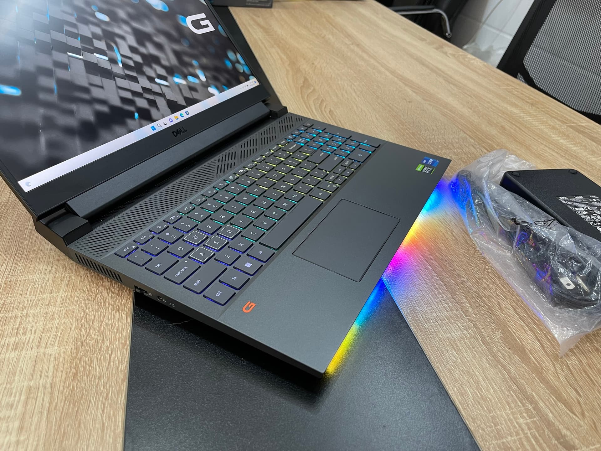 Dell SE 5521 Dell SE 5521