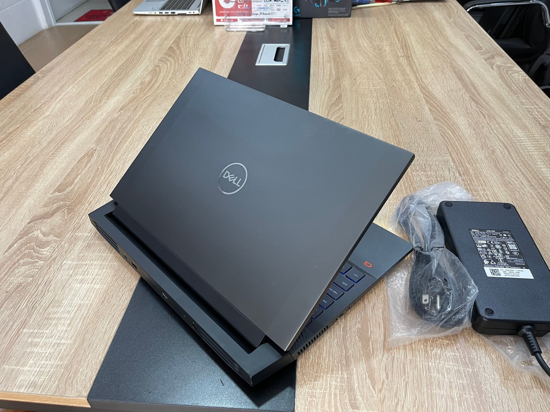 Dell SE 5521 Dell SE 5521