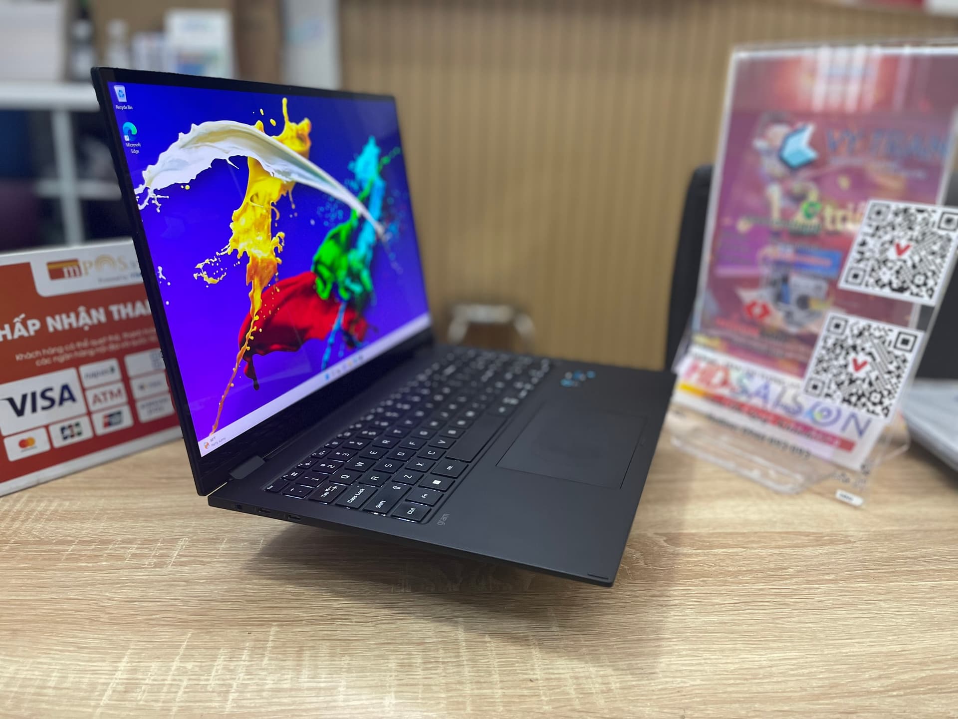 LG GRAM 16T90P 2 in 1 CORE i7-1165G7 RAM 16GB SSD 512GB 16" 2K LG GRAM 16T90P 2 in 1 CORE i7-1165G7 RAM 16GB SSD 512GB 16" 2K