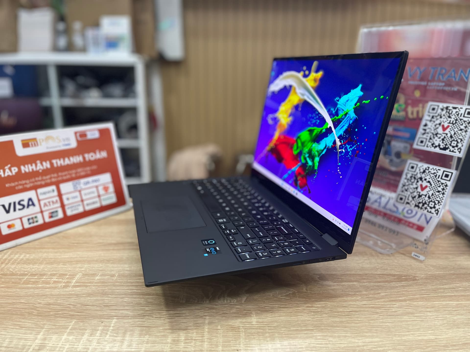 LG GRAM 16T90P 2 in 1 CORE i7-1165G7 RAM 16GB SSD 512GB 16" 2K LG GRAM 16T90P 2 in 1 CORE i7-1165G7 RAM 16GB SSD 512GB 16" 2K