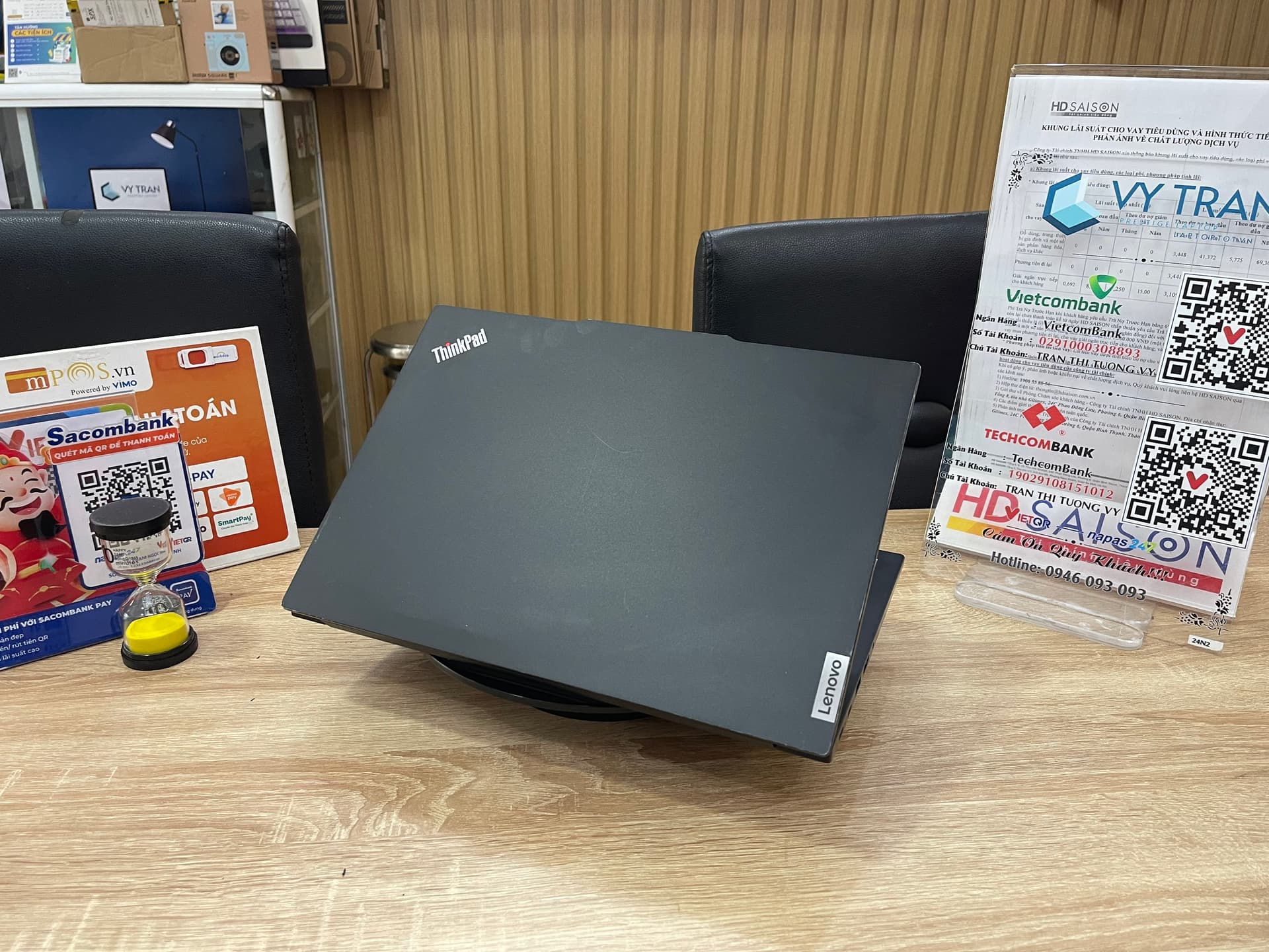 LENOVO THINKPAD E14 GEN 5 / RYZEN 5 LENOVO THINKPAD E14 GEN 5 / RYZEN 5