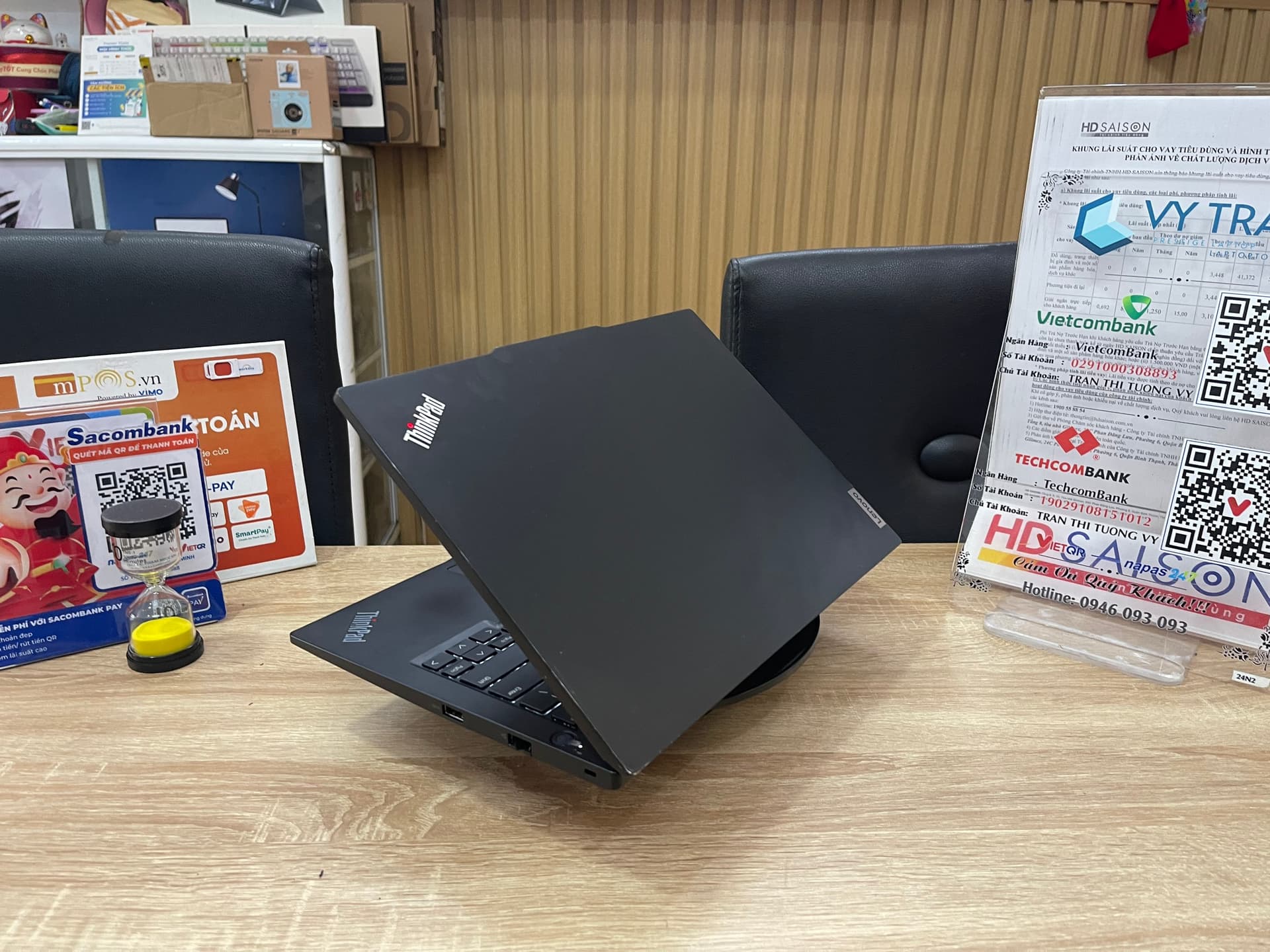 LENOVO THINKPAD E14 GEN 5 / RYZEN 5 LENOVO THINKPAD E14 GEN 5 / RYZEN 5