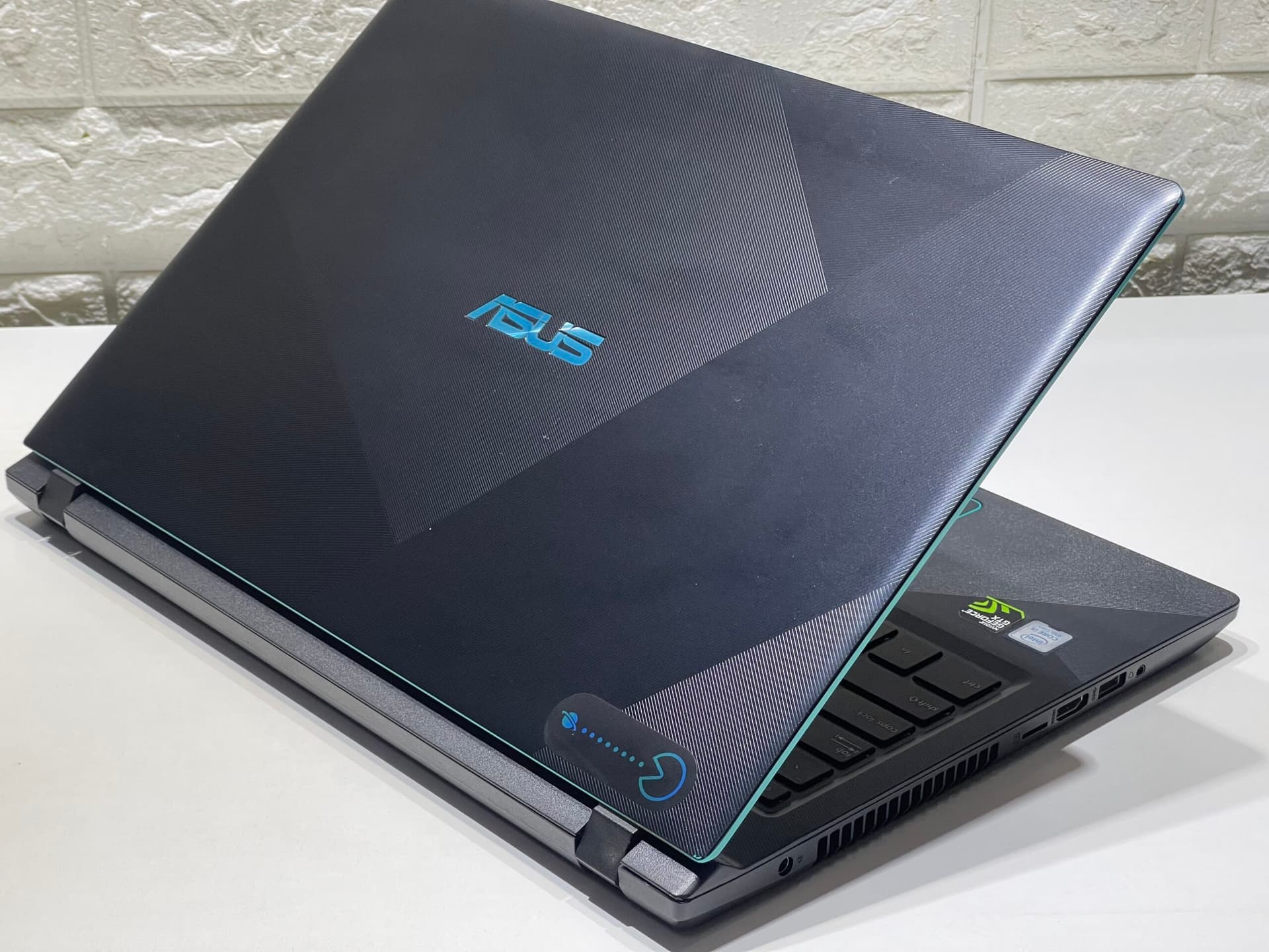 Laptop Asus Gaming F560DU/ i5 8250 8CPUS/ 8G/ SSD128 + 1000G/ GTX1050 4G/ Viền Mỏng/ Chuyên Game Đồ Họa/ Giá rẻ Laptop Asus Gaming F560DU/ i5 8250 8CPUS/ 8G/ SSD128 + 1000G/ GTX1050 4G/ Viền Mỏng/ Chuyên Game Đồ Họa/ Giá rẻ