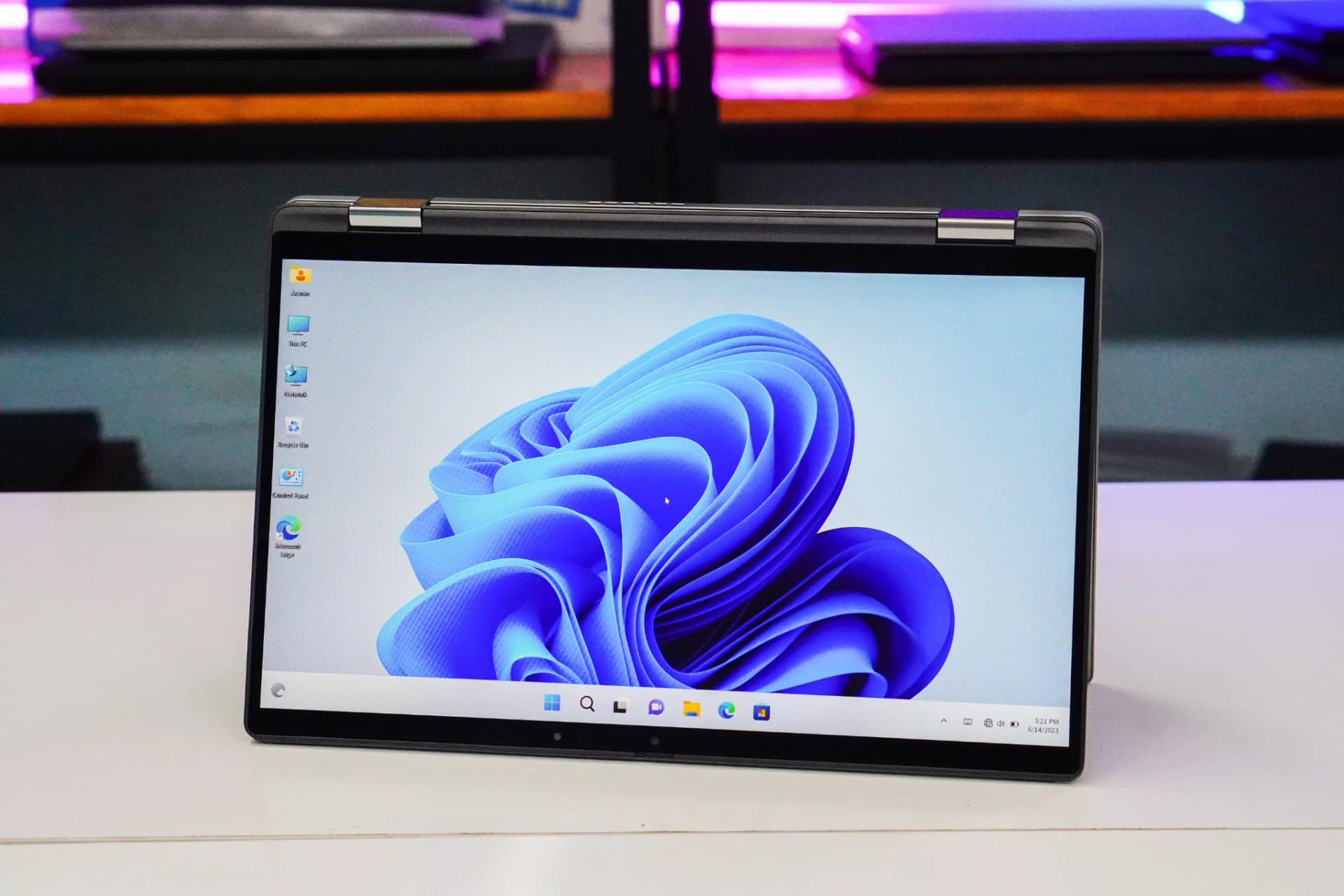 Laptop Dell Latitude 7420 2in1 i7 1165G7/ RAM 16GB SSD 512GB Laptop Dell Latitude 7420 2in1 i7 1165G7/ RAM 16GB SSD 512GB