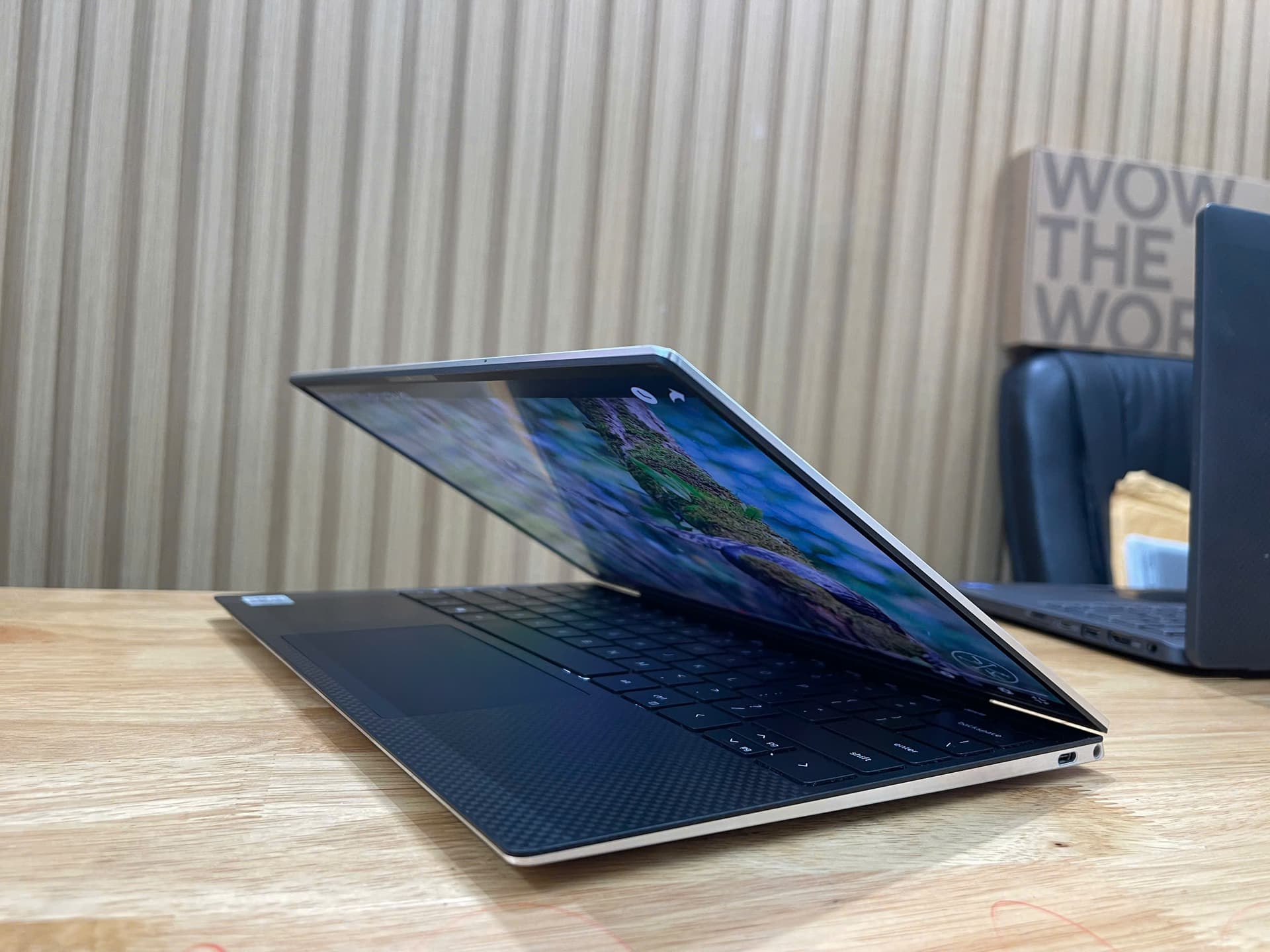 Laptop DELL XPS 13 9300 i5 Laptop DELL XPS 13 9300 i5