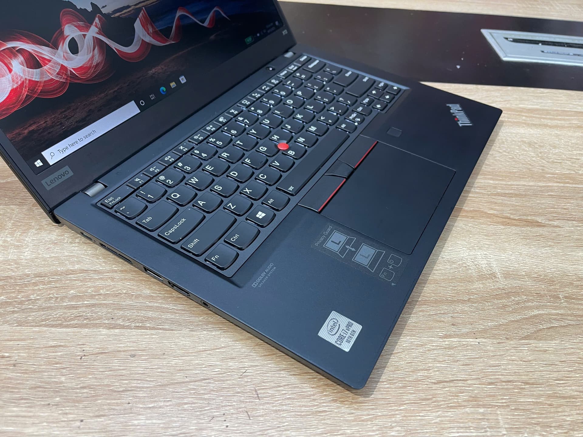 LENOVO THINKPAD X13 GEN 1 i5 10210U/ RAM 8GB/ SSD 256GB LENOVO THINKPAD X13 GEN 1 i5 10210U/ RAM 8GB/ SSD 256GB
