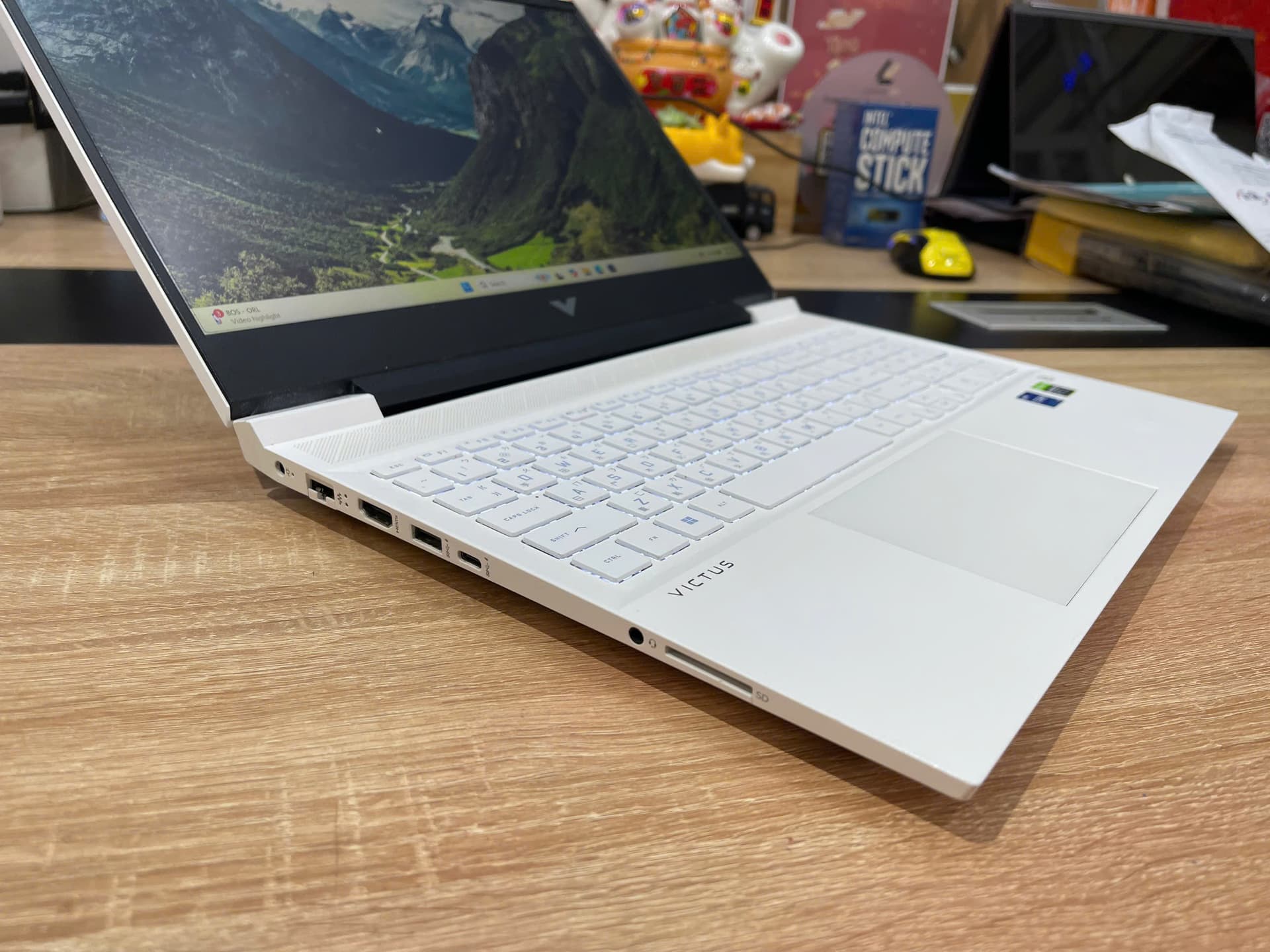 Laptop cũ HP Victus 16 Core i7-12700H/ GeForce RTX™ 3060/ 16GB/ 512GB/ 16 FHD 144Hz Laptop cũ HP Victus 16 Core i7-12700H/ GeForce RTX™ 3060/ 16GB/ 512GB/ 16 FHD 144Hz