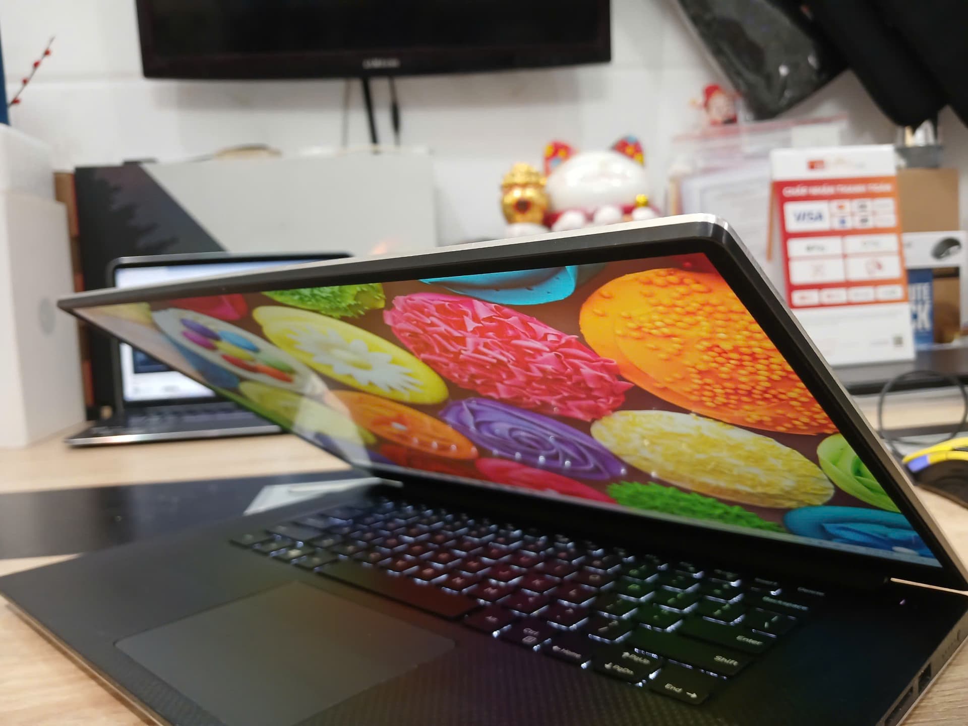 DELL XPS 9560 i7 7700HQ 16G 512G GTX 1050,15.6FHD DELL XPS 9560 i7 7700HQ 16G 512G GTX 1050,15.6FHD