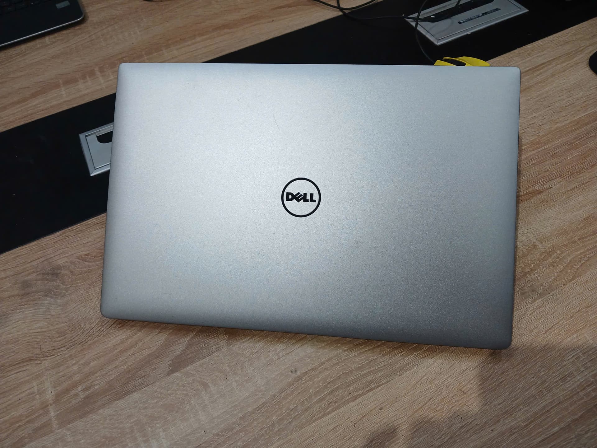 DELL XPS 9560 i7 7700HQ 16G 512G GTX 1050,15.6FHD DELL XPS 9560 i7 7700HQ 16G 512G GTX 1050,15.6FHD