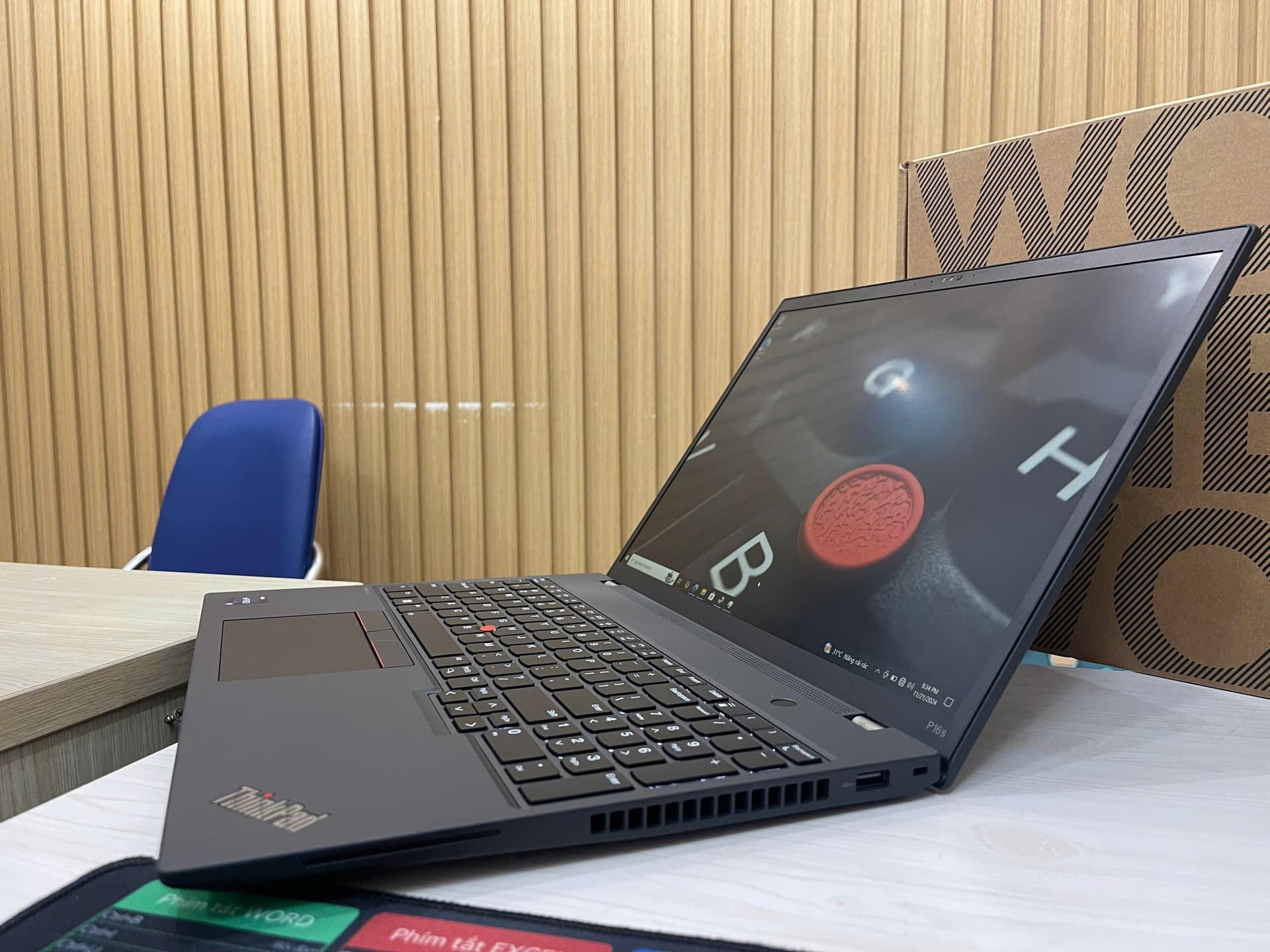 Thinkpad P16s G2 i7 1370P 20cpu sx 2024 Thinkpad P16s G2 i7 1370P 20cpu sx 2024