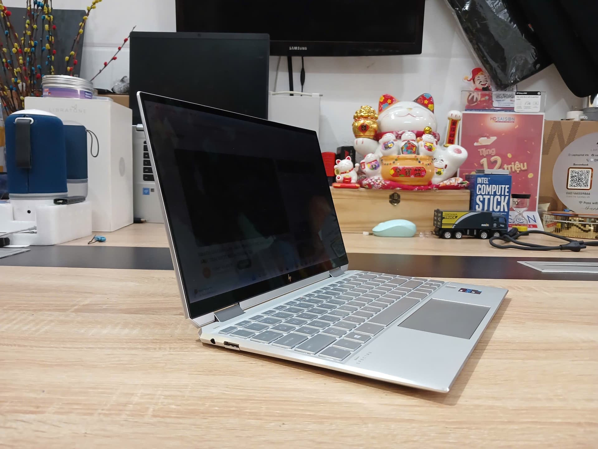 Laptop HP Spectre 13 X360 Core i5 1135G7/ 8GB Ram/ 256GB SSD/ 13.3 FHD Touch Laptop HP Spectre 13 X360 Core i5 1135G7/ 8GB Ram/ 256GB SSD/ 13.3 FHD Touch