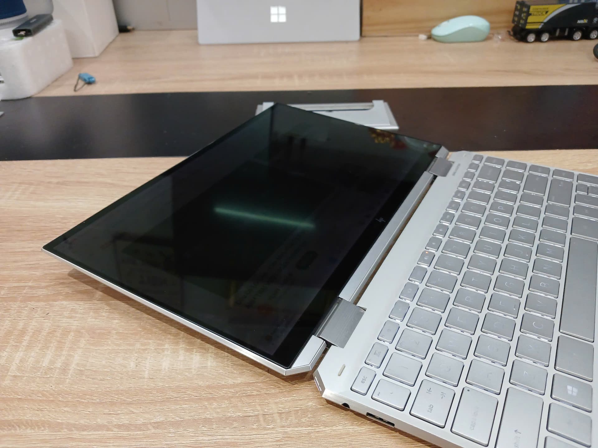 Laptop HP Spectre 13 X360 Core i5 1135G7/ 8GB Ram/ 256GB SSD/ 13.3 FHD Touch Laptop HP Spectre 13 X360 Core i5 1135G7/ 8GB Ram/ 256GB SSD/ 13.3 FHD Touch