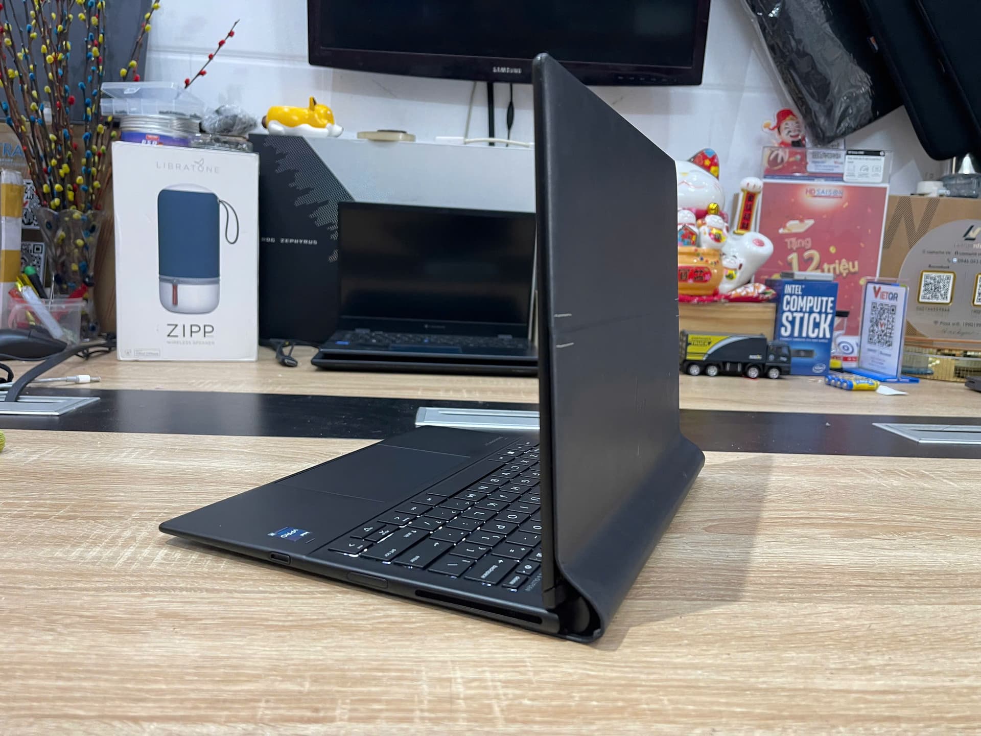 HP Dragonfly Folio G3 13.5 inch 2in1 HP Dragonfly Folio G3 13.5 inch 2in1