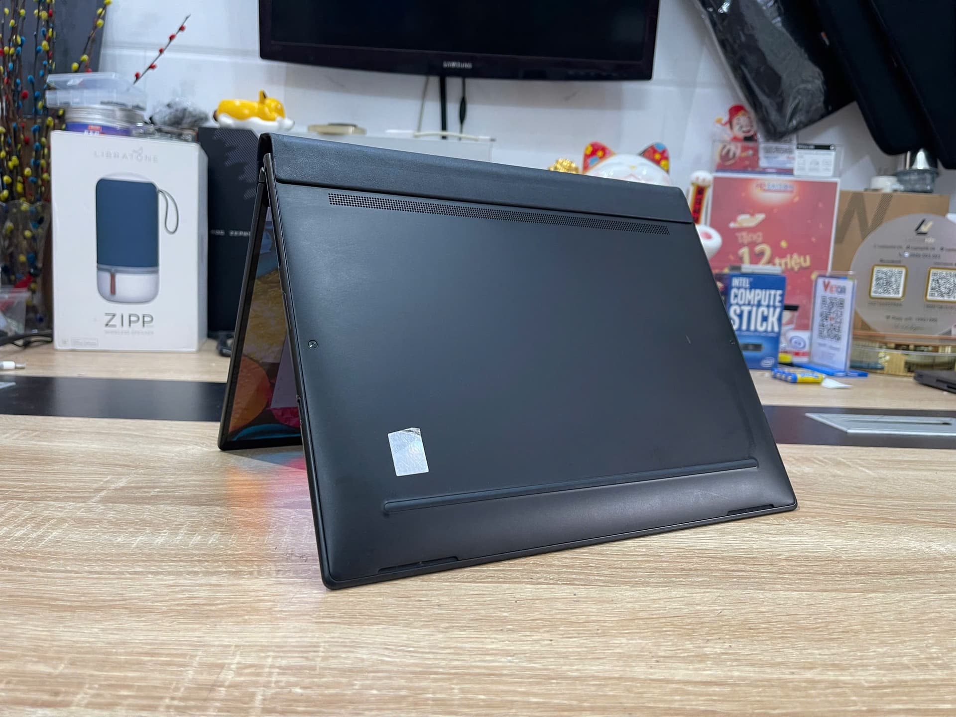 HP Dragonfly Folio G3 13.5 inch 2in1 HP Dragonfly Folio G3 13.5 inch 2in1